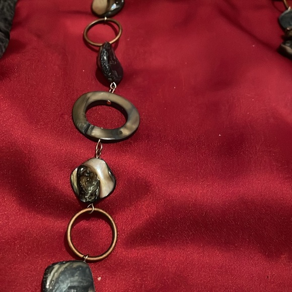 Fashion Jewelry Black and Gold Circle Necklace - Picture 4 of 5